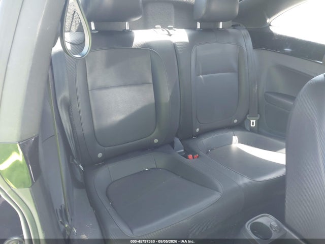 Продаж на аукціоні авто 2012 Volkswagen Beetle 2.5l, vin: 3VWJP7AT7CM632476, номер лоту: 45797360