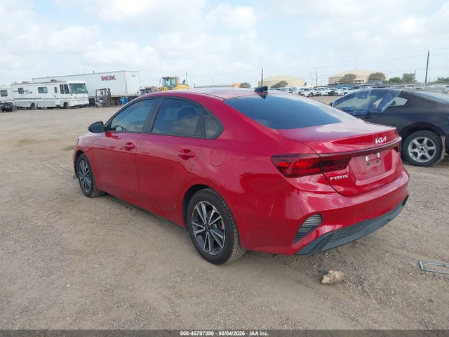 2022 Kia Forte Lxs მანქანა იყიდება აუქციონზე, vin: 3KPF24AD3NE490526, აუქციონის ნომერი: 45797390