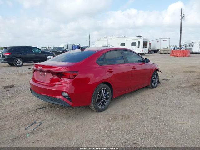 2022 Kia Forte Lxs მანქანა იყიდება აუქციონზე, vin: 3KPF24AD3NE490526, აუქციონის ნომერი: 45797390