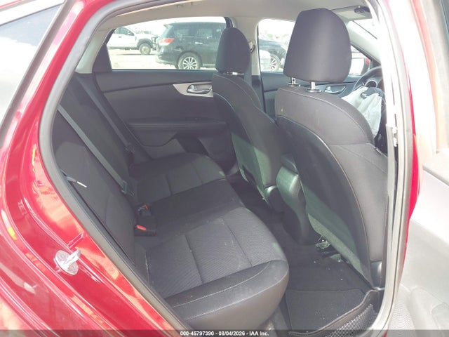 2022 Kia Forte Lxs მანქანა იყიდება აუქციონზე, vin: 3KPF24AD3NE490526, აუქციონის ნომერი: 45797390