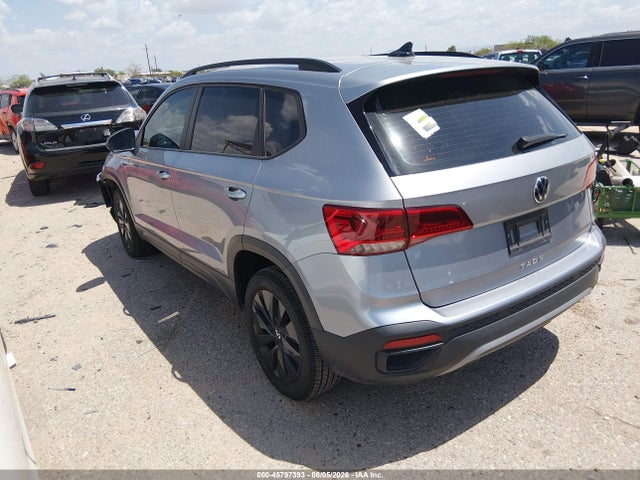 3VVCX7B2XNM017717 Volkswagen Taos 1.5t S