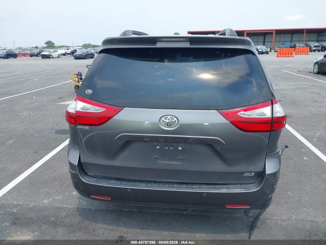 Продаж на аукціоні авто 2017 Toyota Sienna Xle Premium 8 Passenger, vin: 5TDYZ3DCXHS891941, номер лоту: 45797396
