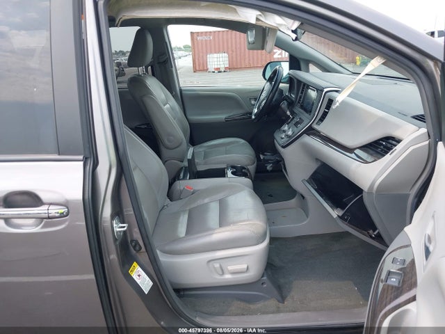 Продаж на аукціоні авто 2017 Toyota Sienna Xle Premium 8 Passenger, vin: 5TDYZ3DCXHS891941, номер лоту: 45797396