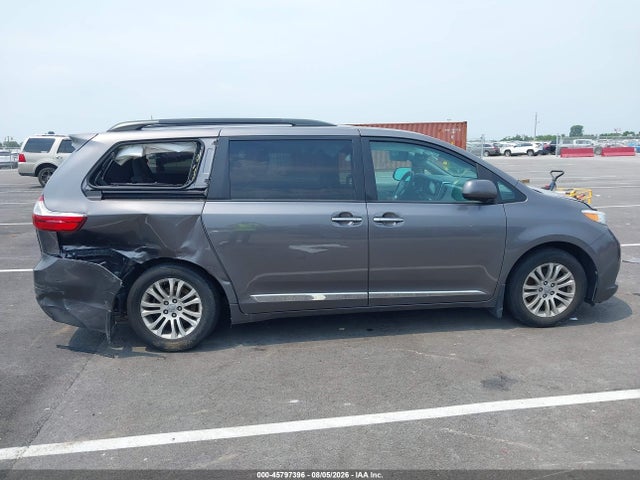 Продаж на аукціоні авто 2017 Toyota Sienna Xle Premium 8 Passenger, vin: 5TDYZ3DCXHS891941, номер лоту: 45797396