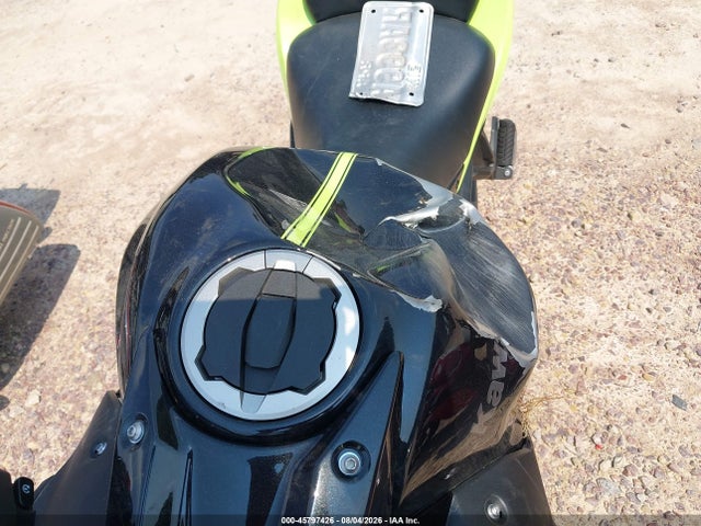 ML5EXEP14TDAJ6192 Kawasaki Ex650 P