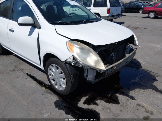 3N1CN7AP3EL825837 Nissan Versa 1.6 Sv