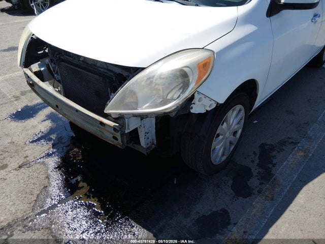 3N1CN7AP3EL825837 Nissan Versa 1.6 Sv