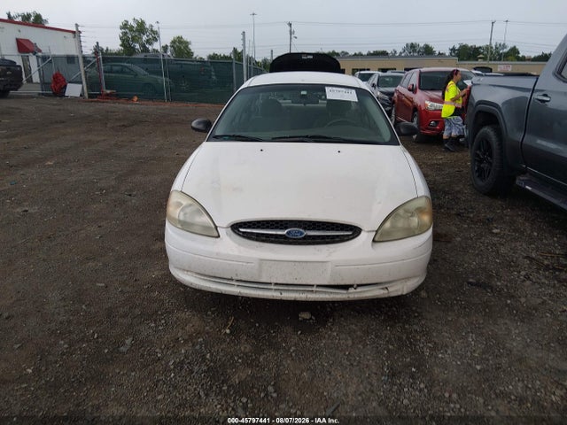 45797441 :رقم المزاد ، 1FAFP522X2A189521 vin ، 2002 Ford Taurus Lx Standard مزاد بيع