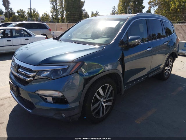 Honda Pilot Touring 2016 5FNYF5H94GB010060 Image 2