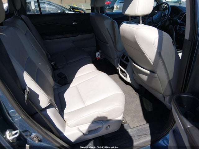 Honda Pilot Touring 2016 5FNYF5H94GB010060 Image 8