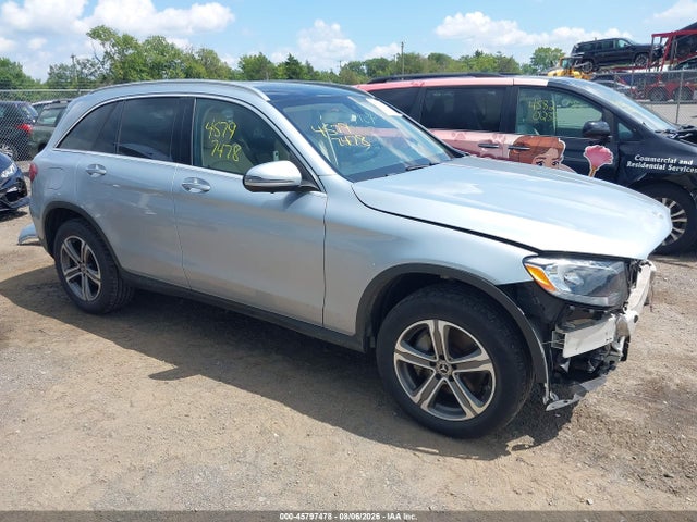 45797478 :رقم المزاد ، WDC0G4KB7HV007120 vin ، 2017 Mercedes-benz Glc 300 4matic مزاد بيع