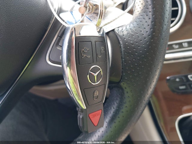 45797478 :رقم المزاد ، WDC0G4KB7HV007120 vin ، 2017 Mercedes-benz Glc 300 4matic مزاد بيع