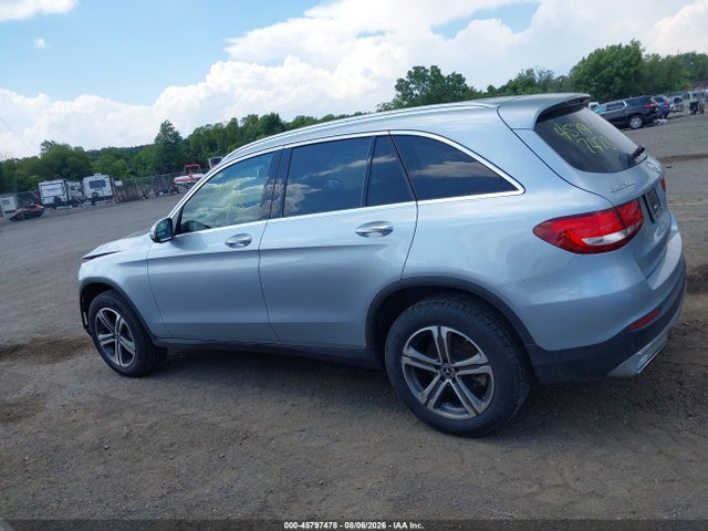 45797478 :رقم المزاد ، WDC0G4KB7HV007120 vin ، 2017 Mercedes-benz Glc 300 4matic مزاد بيع