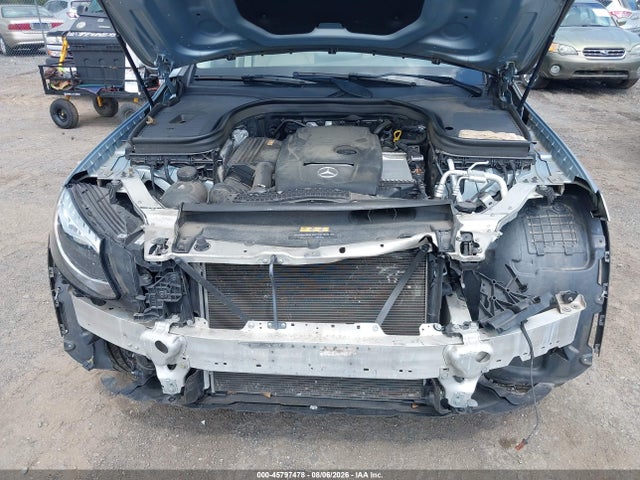 45797478 :رقم المزاد ، WDC0G4KB7HV007120 vin ، 2017 Mercedes-benz Glc 300 4matic مزاد بيع