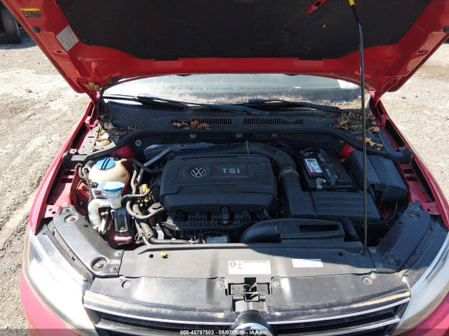 45797503 :رقم المزاد ، 3VWD17AJ9FM233098 vin ، 2015 Volkswagen Jetta 1.8t Se مزاد بيع