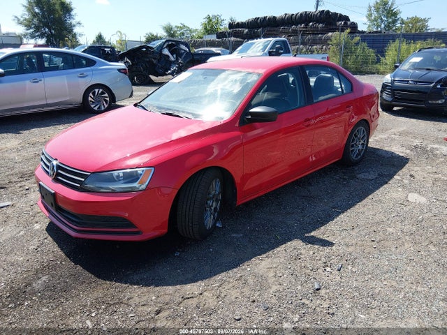 45797503 :رقم المزاد ، 3VWD17AJ9FM233098 vin ، 2015 Volkswagen Jetta 1.8t Se مزاد بيع