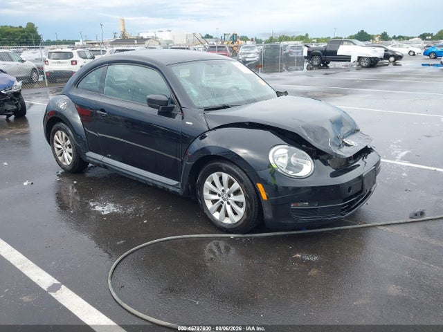 2016 Volkswagen Beetle 1.8t Wolfsburg Edition მანქანა იყიდება აუქციონზე, vin: 3VWF17AT6GM604097, აუქციონის ნომერი: 45797600