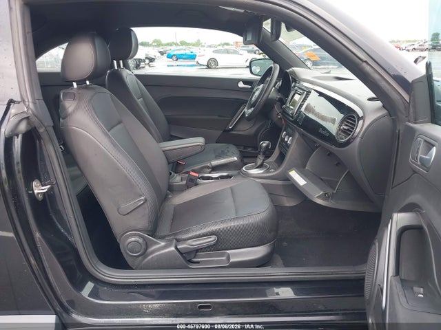 2016 Volkswagen Beetle 1.8t Wolfsburg Edition მანქანა იყიდება აუქციონზე, vin: 3VWF17AT6GM604097, აუქციონის ნომერი: 45797600