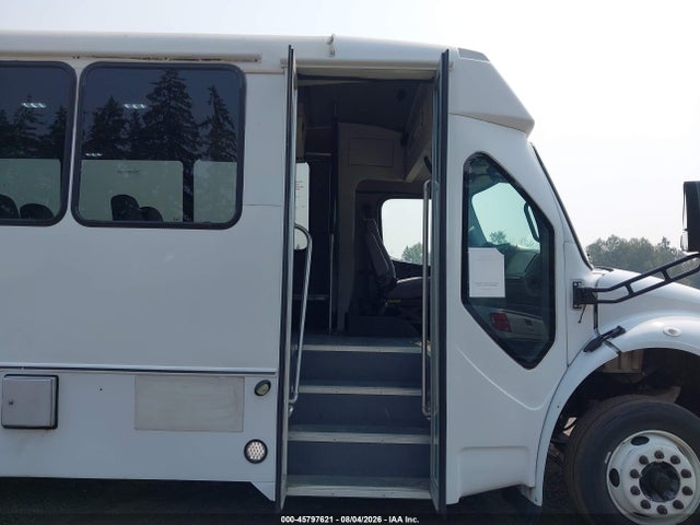 Freightliner M2 106 Medium Duty 2016 1FVACWDT2GHHK3967 Image 5