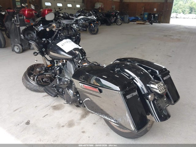 Harley-Davidson Fltrxst 2022 1HD1ACL18NB627563 Image 3