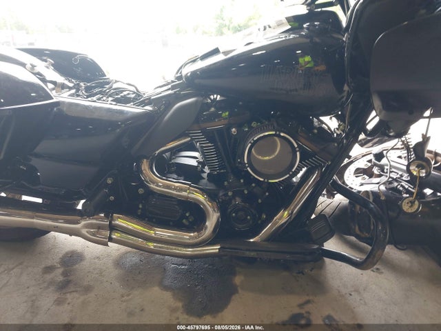 Harley-Davidson Fltrxst 2022 1HD1ACL18NB627563 Image 8
