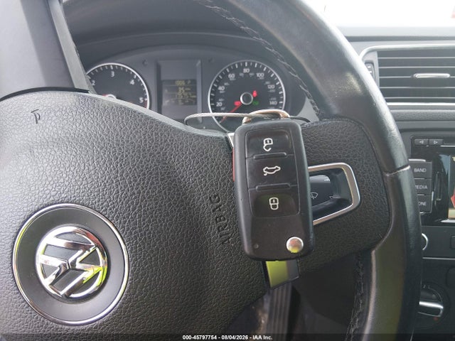 2014 Volkswagen Jetta 2.0l Tdi მანქანა იყიდება აუქციონზე, vin: 3VWLL7AJ9EM394071, აუქციონის ნომერი: 45797754