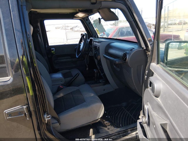 2008 Jeep Wrangler Unlimited X მანქანა იყიდება აუქციონზე, vin: 1J4GA39138L584889, აუქციონის ნომერი: 45797782
