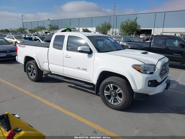 Продаж на аукціоні авто 2017 Toyota Tacoma Trd Sport, vin: 5TFSZ5AN1HX118468, номер лоту: 45797785