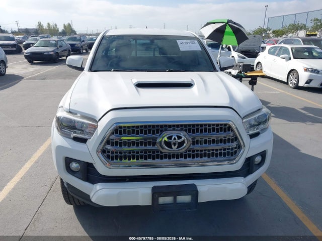 Продажа на аукционе авто 2017 Toyota Tacoma Trd Sport, vin: 5TFSZ5AN1HX118468, номер лота: 45797785