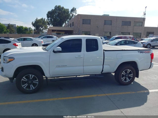 Продажа на аукционе авто 2017 Toyota Tacoma Trd Sport, vin: 5TFSZ5AN1HX118468, номер лота: 45797785