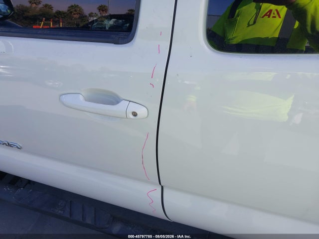 Продажа на аукционе авто 2017 Toyota Tacoma Trd Sport, vin: 5TFSZ5AN1HX118468, номер лота: 45797785