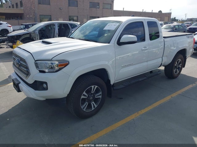 Продажа на аукционе авто 2017 Toyota Tacoma Trd Sport, vin: 5TFSZ5AN1HX118468, номер лота: 45797785
