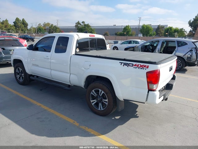 Продажа на аукционе авто 2017 Toyota Tacoma Trd Sport, vin: 5TFSZ5AN1HX118468, номер лота: 45797785