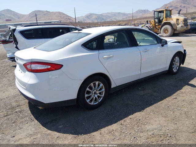 Ford FUSION S 2016 3FA6P0G70GR134886 Image 4