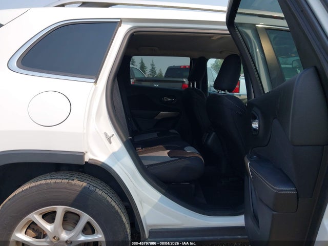 Jeep Cherokee Latitude 4x4 2018 1C4PJMCB9JD528663 Image 8