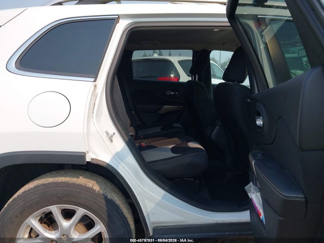Jeep Cherokee Latitude 4x4 2018 1C4PJMCB3JD528660 Image 8