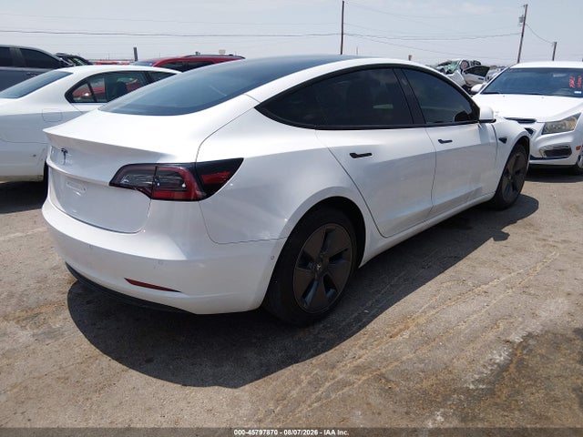 2022 Tesla Model 3 Rear-wheel Drive მანქანა იყიდება აუქციონზე, vin: 5YJ3E1EA0NF111744, აუქციონის ნომერი: 45797870