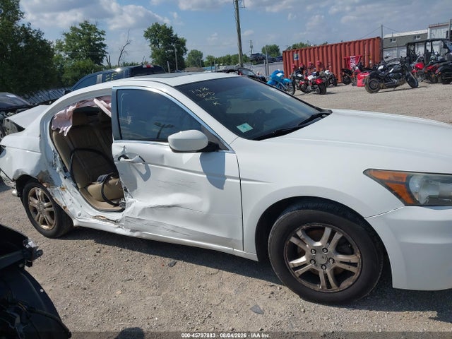 2011 Honda Accord 2.4 Ex-l მანქანა იყიდება აუქციონზე, vin: 1HGCP2F88BA077182, აუქციონის ნომერი: 45797883