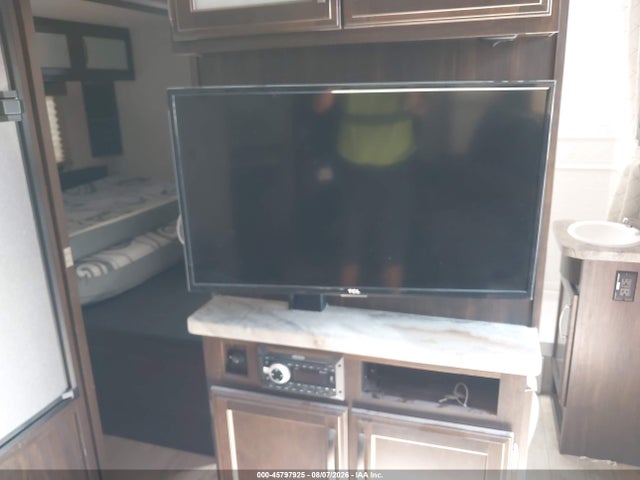 45797925 :رقم المزاد ، 573TM3524L5503754 vin ، 2020 Grand Design Other مزاد بيع