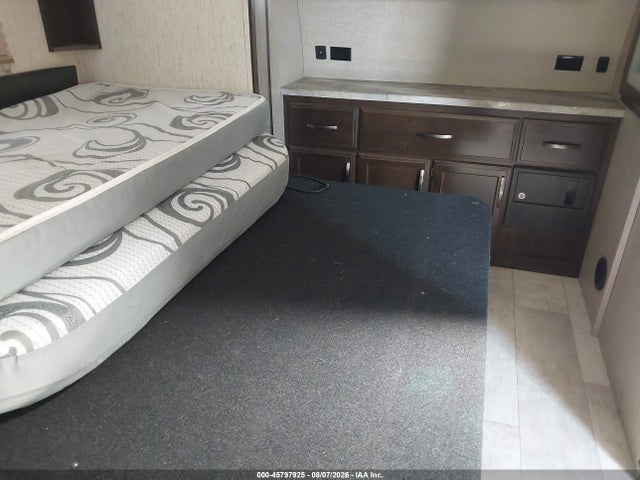 45797925 :رقم المزاد ، 573TM3524L5503754 vin ، 2020 Grand Design Other مزاد بيع