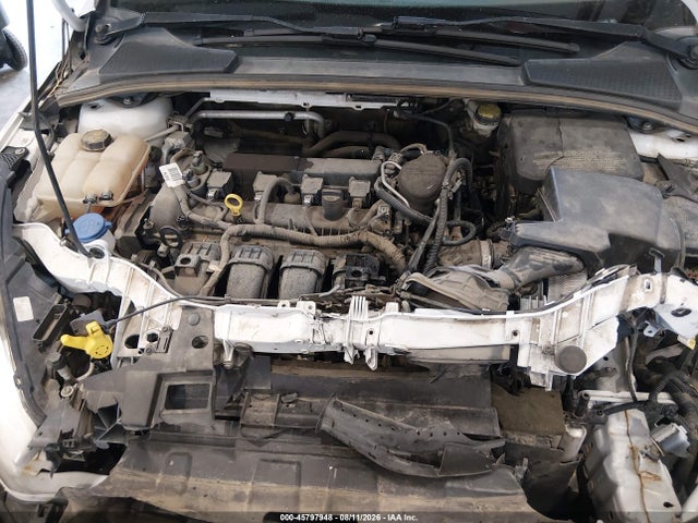 45797948 :رقم المزاد ، 1FADP3F28FL314435 vin ، 2015 Ford Focus Se مزاد بيع
