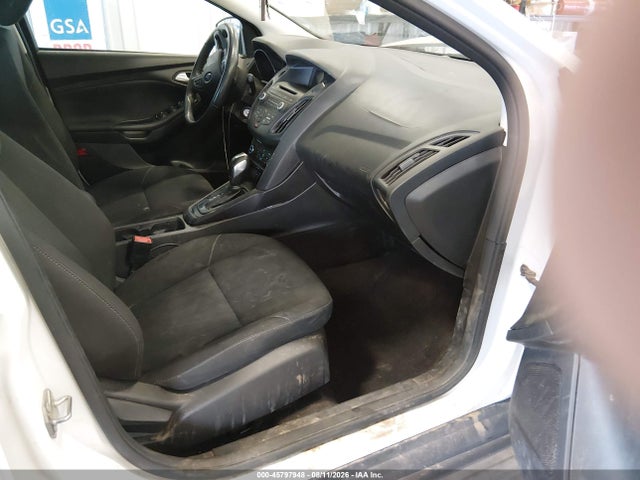 45797948 :رقم المزاد ، 1FADP3F28FL314435 vin ، 2015 Ford Focus Se مزاد بيع