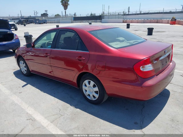 Продажа на аукционе авто 2002 Toyota Camry Le, vin: JTDBE32K420110644, номер лота: 45797979