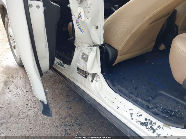 Продаж на аукціоні авто 2015 Toyota Rav4 Xle, vin: 2T3RFREV0FW234111, номер лоту: 45798022