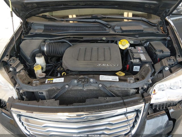 2C4RC1CG5ER234015 Chrysler Town &amp; Country Touring-l