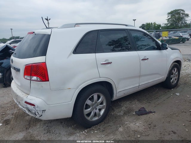 Продажа на аукционе авто 2013 Kia Sorento Lx V6, vin: 5XYKTDA24DG375770, номер лота: 45798104