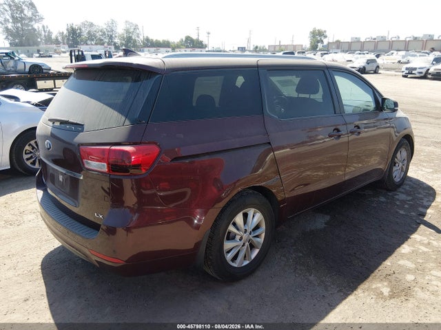 KIA SEDONA LX 2016 KNDMB5C1XG6210156 Image 4