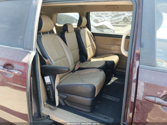 KIA SEDONA LX 2016 KNDMB5C1XG6210156 Image 8
