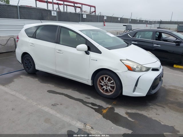 Продажа на аукционе авто 2015 Toyota Prius V Three, vin: JTDZN3EU2FJ022414, номер лота: 45798151
