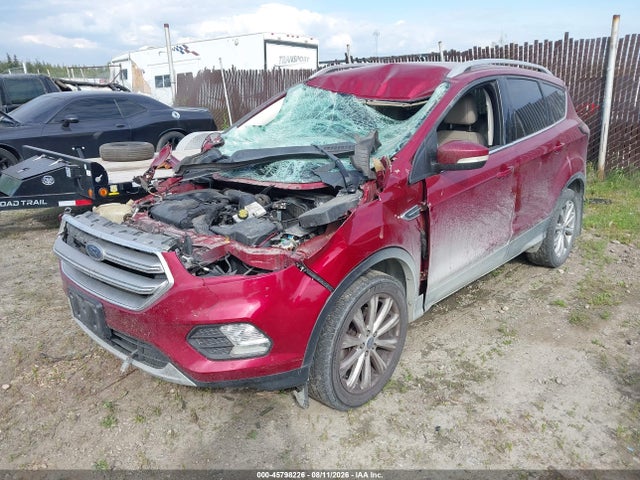1FMCU9J90HUC56318 Ford Escape Titanium